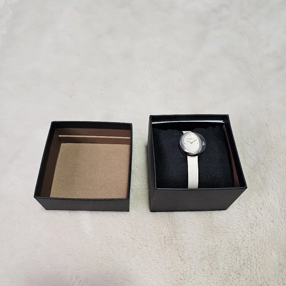 Sammy Coach Leather Watch - Picture 4 of 14